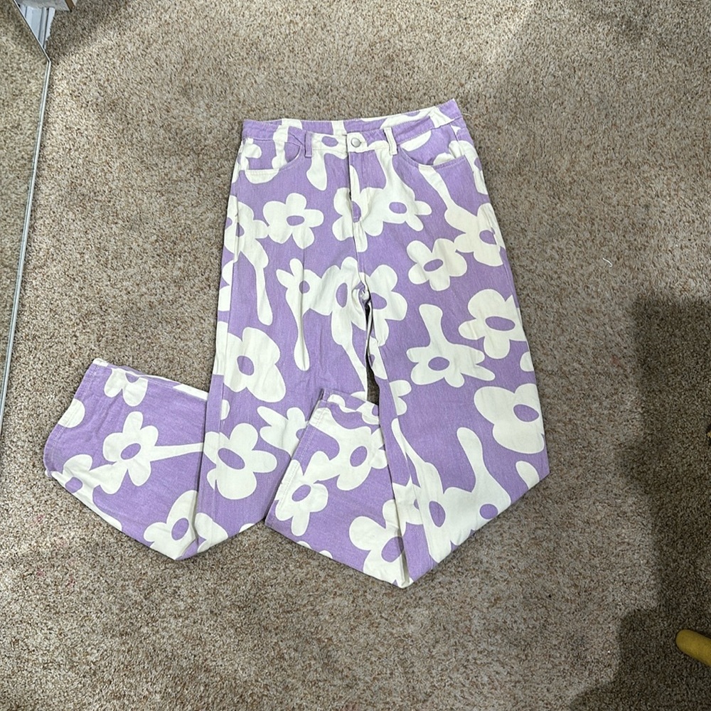 Bailey Rose Jeans. Size large, purple and white. Flower print. Worn once.